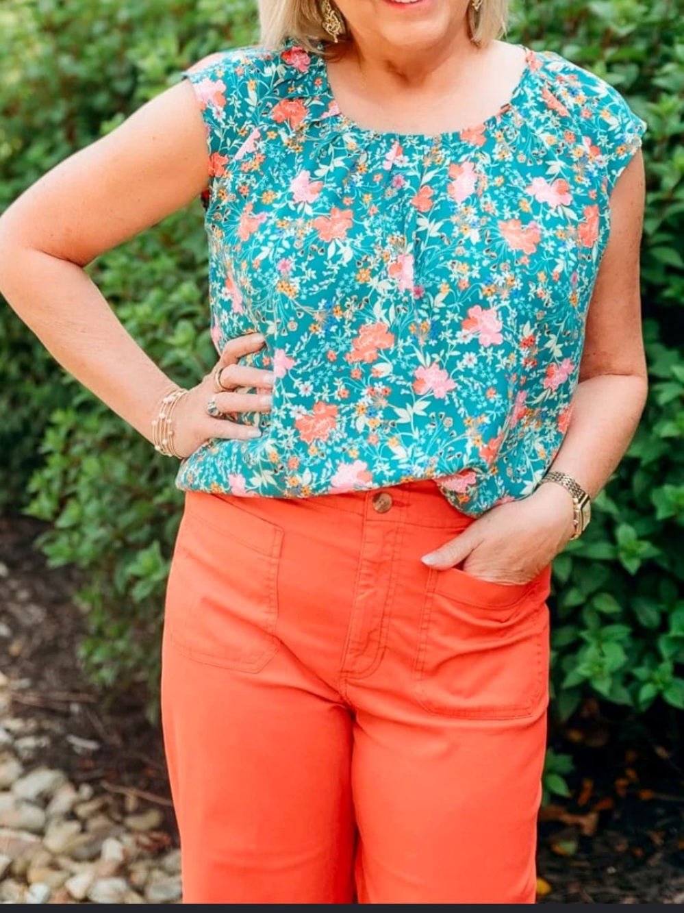 LC Lauren Conrad Teal Floral Cap-Sleeve Blouse with Pink & Red Flowers medium